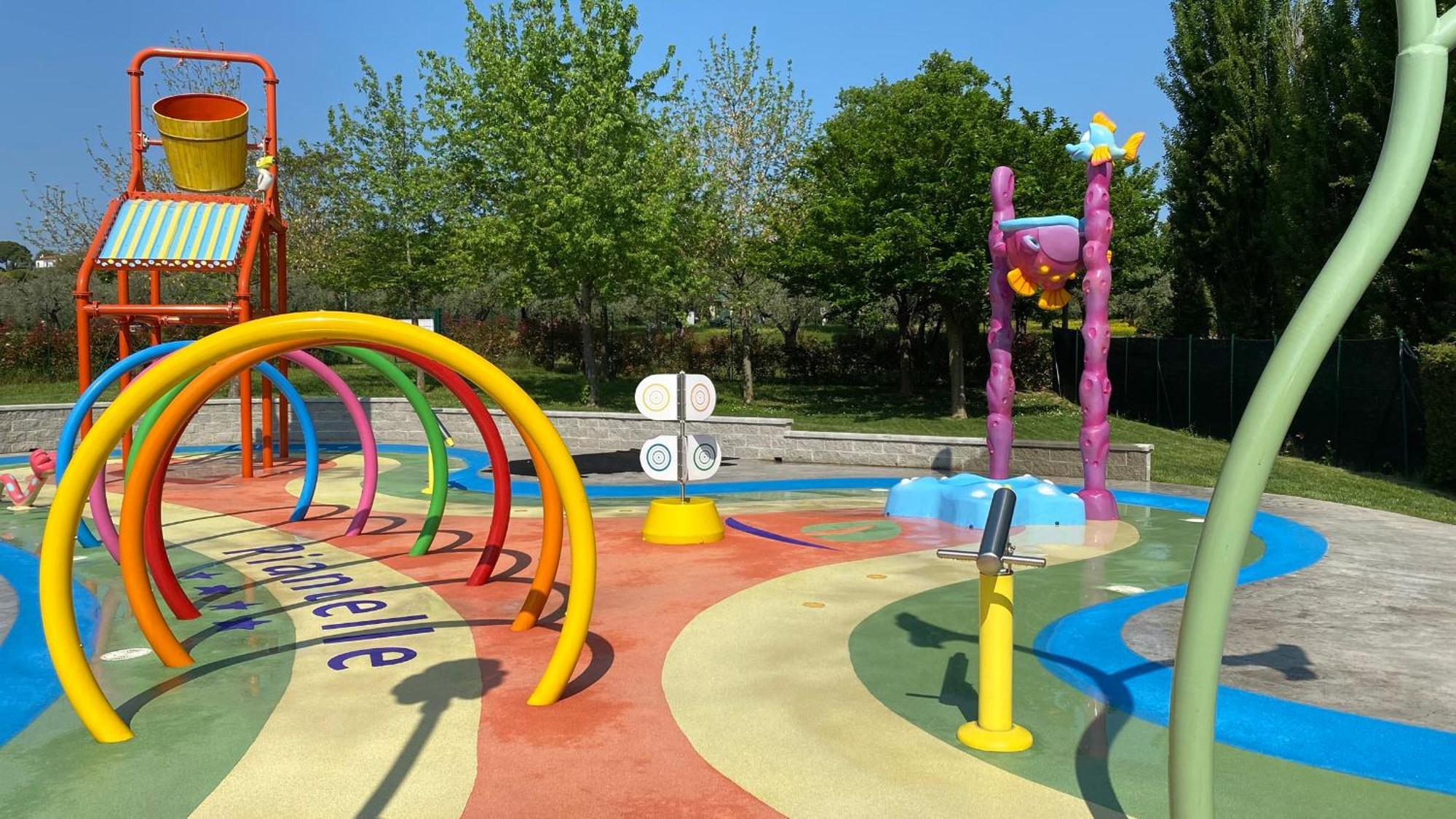 Camping Piantelle Moniga del Garda Exterior foto